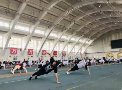 7fe252829d4f4f679044030f6e5114c1.png image.png